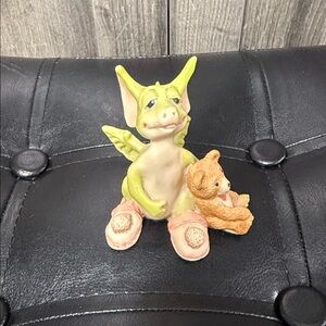 Whimsical World Of Pocket Dragons 1997 Drowsy Dragon Collectible Figurine